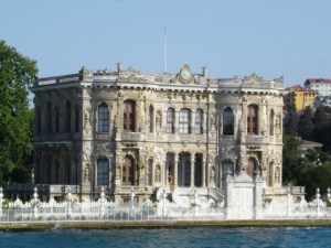 Το Παλάτι Beylerbeyi στην ανατολική ακτή
